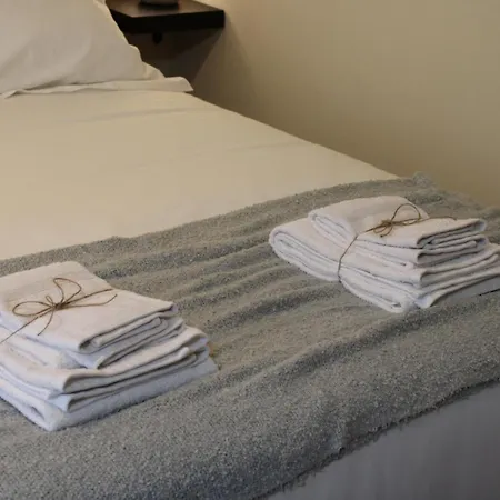 Apartment Carmo Guestroom Tabuaco
